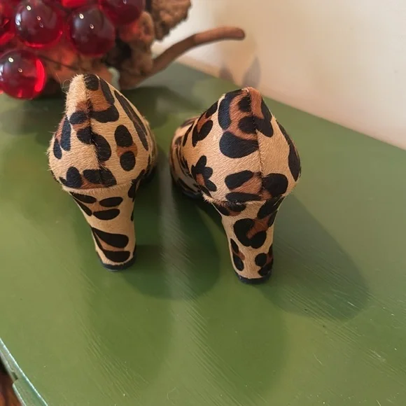 AEROSOLES NWOT Brown and Black Leopard Heels - Picture 4 of 8
